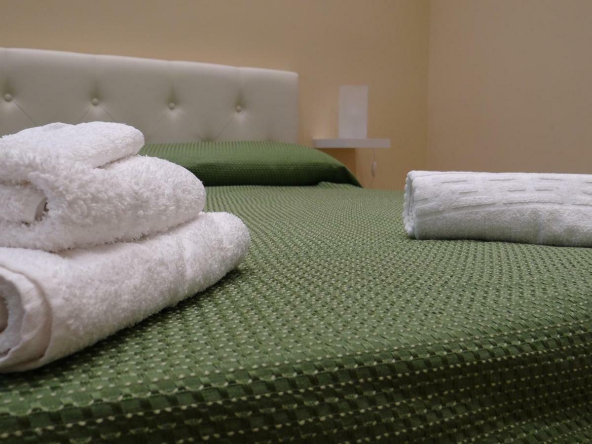 Montecarlo Palace Bed and Breakfast Παλέρμο Εξωτερικό φωτογραφία