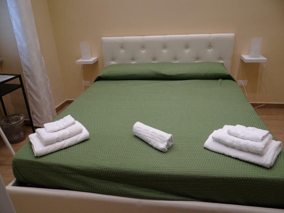 Montecarlo Palace Bed and Breakfast Παλέρμο Εξωτερικό φωτογραφία